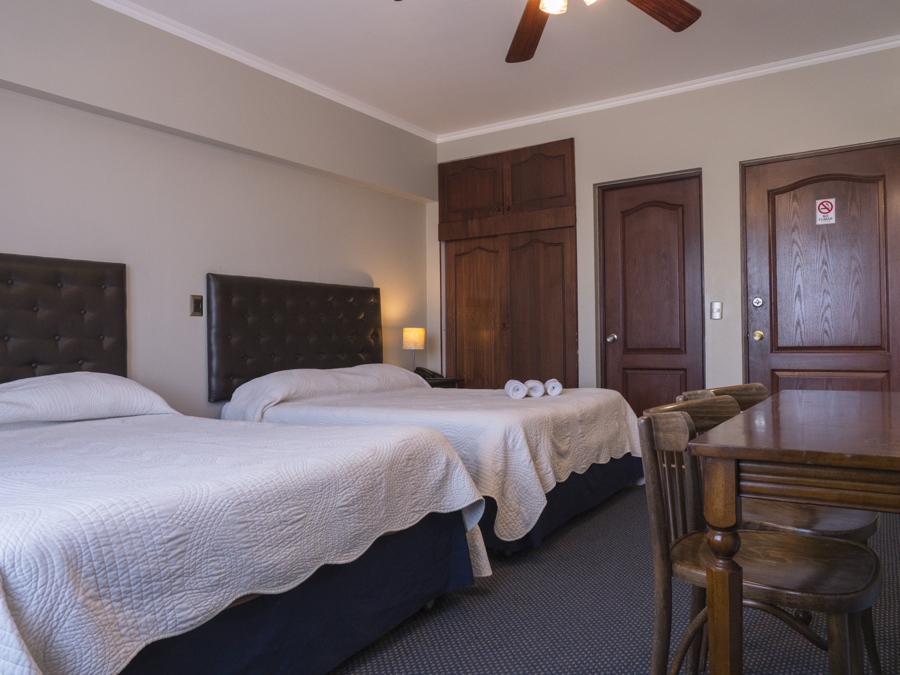 Habitacion doble de EconoHotel con dos camas